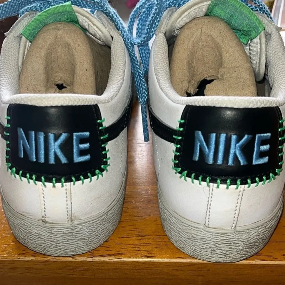 Nike cool shoes